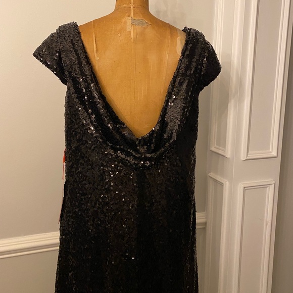Black, Sequence plus size - Picture 3 of 11